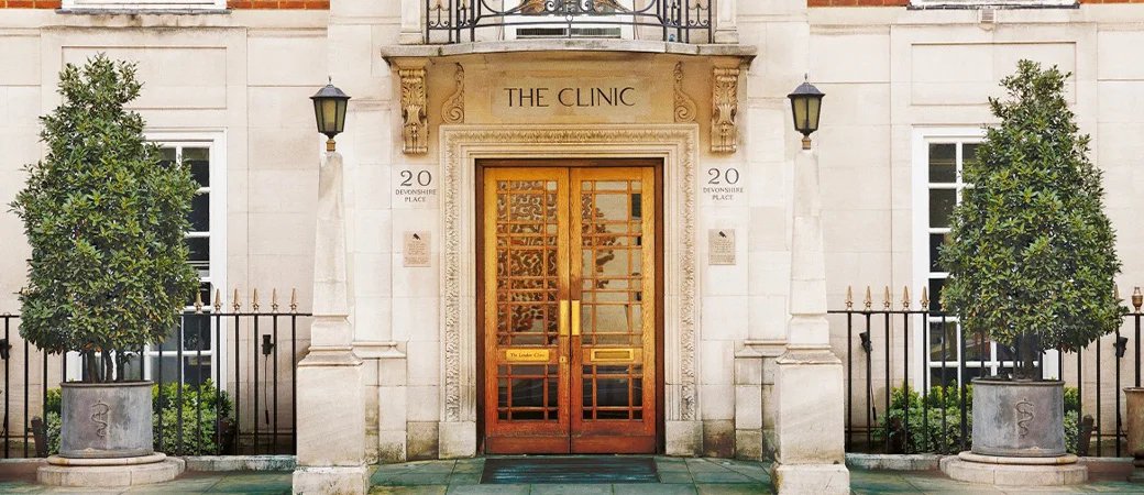 Entrance of the WaterhouseJanssen clinic at 5 Devonshire Place, London